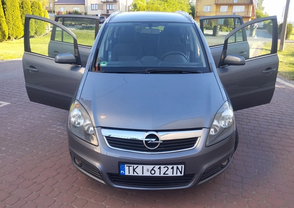 Opel Zafira cena 12999 przebieg: 215500, rok produkcji 2006 z Bodzentyn małe 172